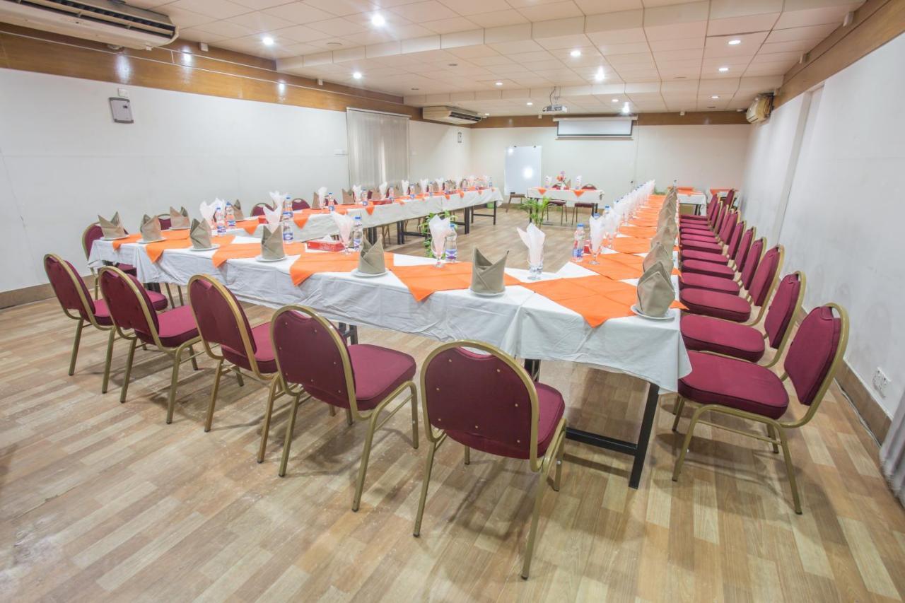 Sel Nibash Hotel & Serviced Apartments Dhaka Extérieur photo